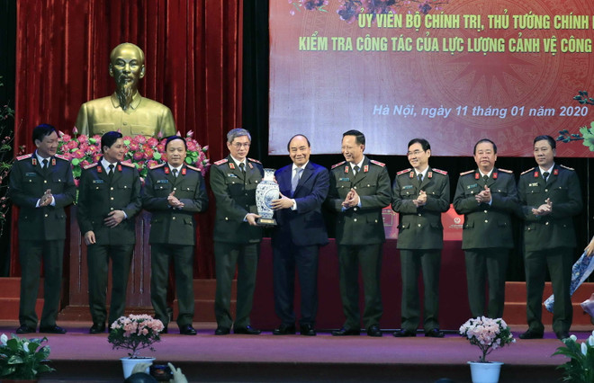 Thủ tướng: Phải giữ vững an ninh trật tự trong bất cứ tình huống nào ảnh 1