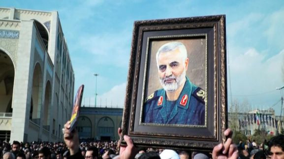 Con gái Tướng Iran cảnh báo về 'những ngày đen tối' dành cho Mỹ ảnh 1