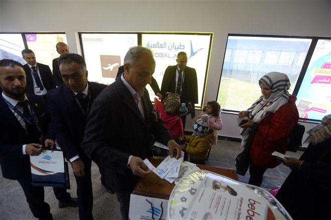 Libya: GNA cáo buộc LNA không kích sân bay Tripoli bằng 6 quả tên lửa ảnh 1