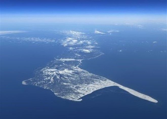 Nga bắt giữ tàu đánh cá Nhật Bản ngoài khơi quần đảo tranh chấp ảnh 1