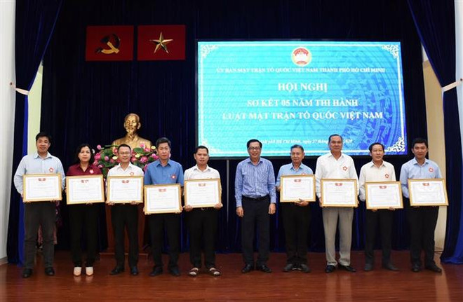 Luật MTTQ Việt Nam nâng cao hiệu quả hoạt động của Mặt trận các cấp ảnh 1