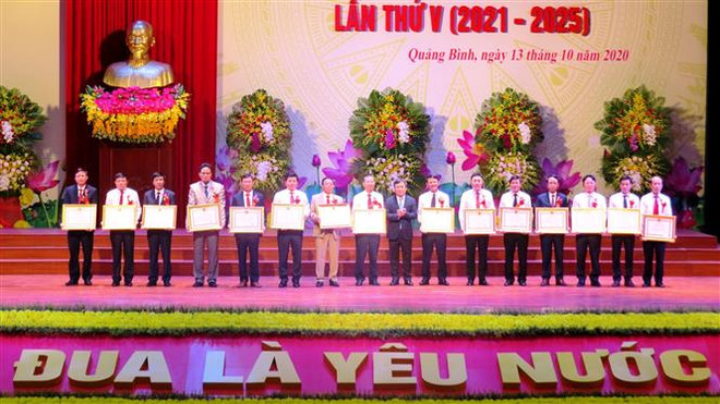 Bà Đặng Thị Ngọc Thịnh dự Đại hội Thi đua yêu nước tỉnh Quảng Bình ảnh 2