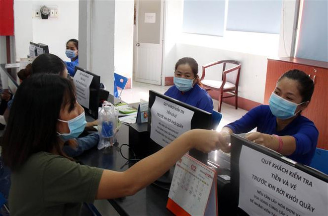 Ga Sài Gòn vắng khách trong ngày đầu bán vé tàu Tết Tân Sửu ảnh 2