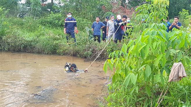 Bình Phước: Một học sinh lớp 5 đuối nước khi bơi lội tại hồ nuôi cá ảnh 1