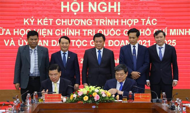 Nâng cao chất lượng đào tạo bồi dưỡng cán bộ làm công tác dân tộc ảnh 1