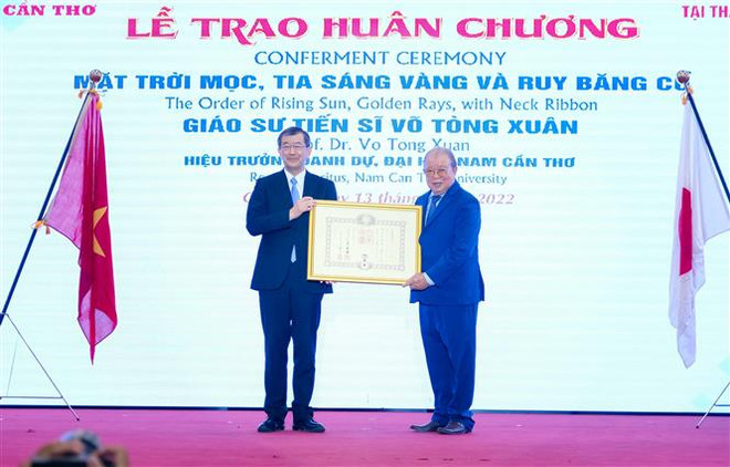 Chính phủ Nhật Bản trao Huân chương tặng Giáo sư Võ Tòng Xuân ảnh 1