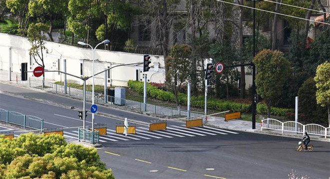 Nhiều doanh nghiệp nước ngoài lên kế hoạch rời Thượng Hải ảnh 1