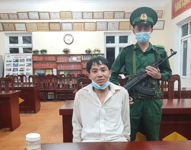 Bắt quả tang hai đối tượng mua bán, tàng trữ trái phép chất ma túy ảnh 1