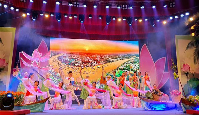 Tôn vinh giá trị lịch sử, nghệ thuật di sản Đờn ca tài tử Nam Bộ ảnh 1