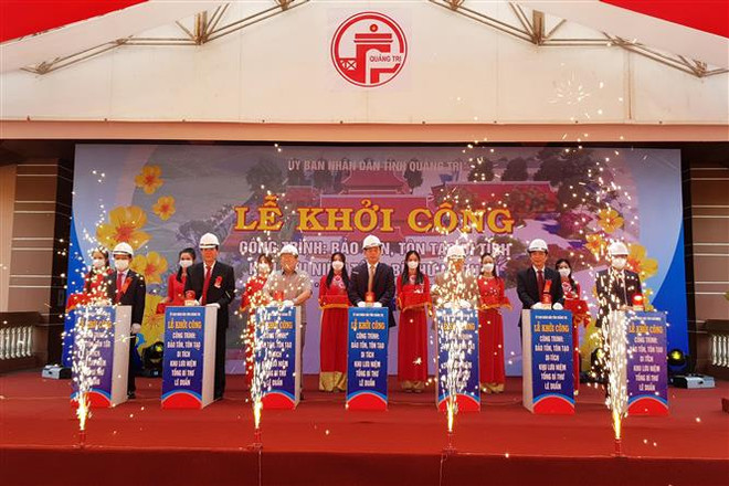 Quảng Trị: Dâng hoa, dâng hương tưởng niệm Tổng Bí thư Lê Duẩn ảnh 2