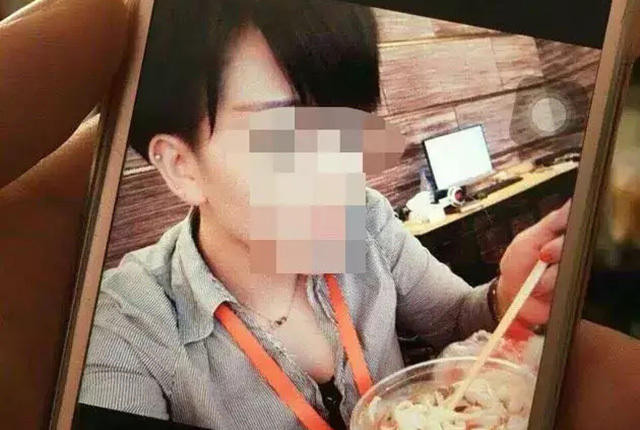 Sốc với cô gái truyền trực tiếp cảnh cắt cổ tay tự tử lên mạng ảnh 1