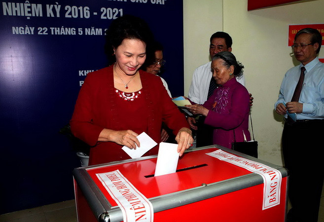 Chủ tịch Quốc hội Nguyễn Thị Kim Ngân bầu cử tại quận Ba Đình ảnh 1