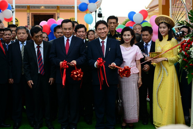 Nhiều hoạt động tưởng niệm Chủ tịch Hồ Chí Minh tại nước ngoài ảnh 1