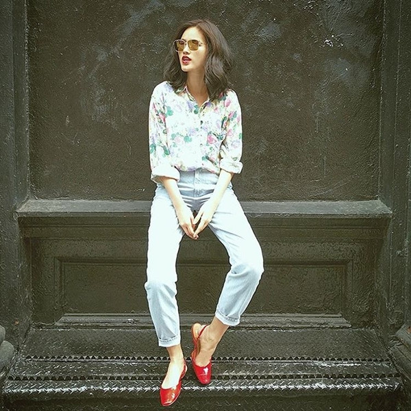 Gam màu xanh-trắng "thống trị" street style của mỹ nhân Việt ảnh 3