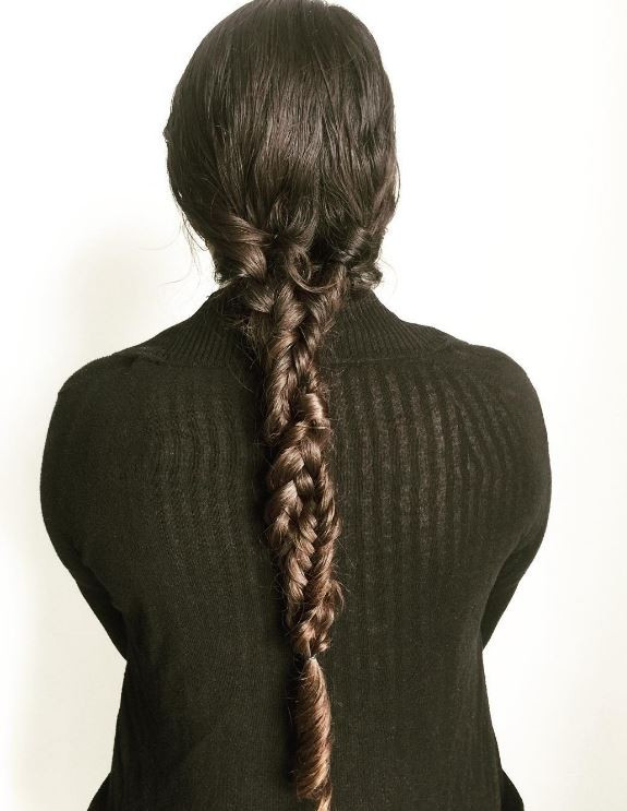 Những bí quyết tết tóc đuôi sam cho mùa Hè bớt nóng ảnh 4