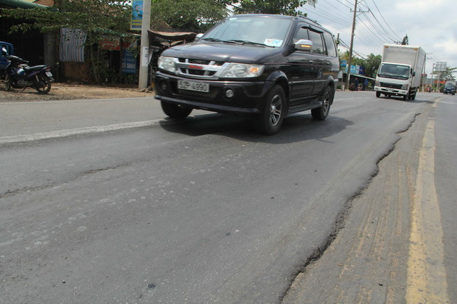 Khắc phục các điểm sụt lún ở Quốc lộ 1 đoạn qua Đồng Nai trước 20/5 ảnh 1