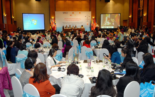 Nâng cao quyền năng kinh tế cho doanh nhân nữ trong AEC ảnh 1