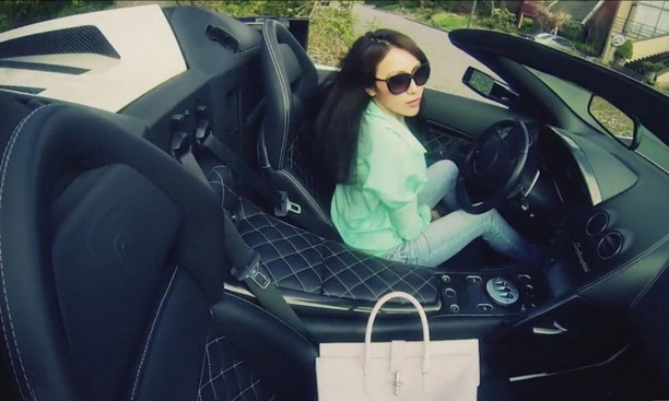 Cuộc sống chân thực của những cậu ấm cô chiêu ở Trung Quốc ảnh 1