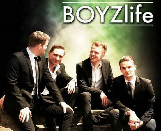 Boyzone và Westlife tái hợp trong "siêu nhóm" Boyzlife ảnh 1