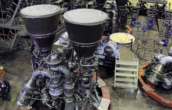 Mỹ ký hợp đồng chế tạo động cơ tên lửa thay thế RD-180 của Nga ảnh 1