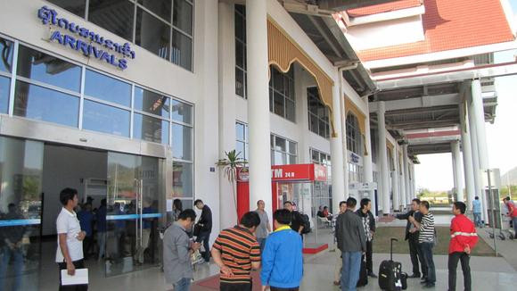 Mỹ cảnh báo công dân hạn chế đi lại ở Lào sau các vụ nổ súng bí hiểm ảnh 1