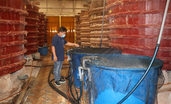 Cần giải pháp đồng bộ phát triển nghề làm nước mắm Phú Quốc ảnh 1