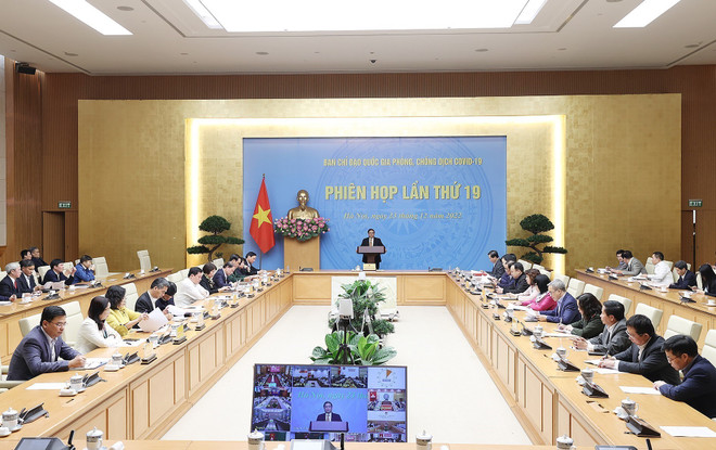 Thủ tướng: Gắn trách nhiệm với cá nhân, không để dịch bùng trở lại ảnh 1