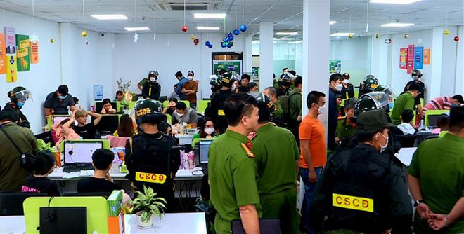 TP Hồ Chí Minh: Đánh sập mạng lưới lừa đảo rút tiền từ thẻ tín dụng ảnh 1