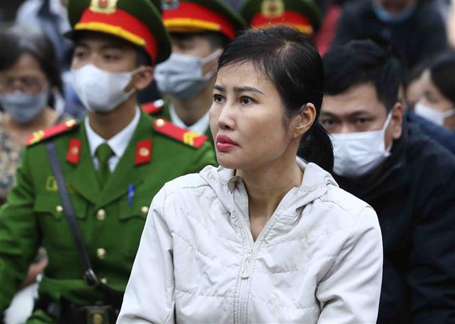 Phó Tổng Giám đốc AIC Hoàng Thị Thúy Nga thừa nhận có tội ảnh 1