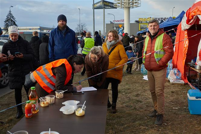 LHQ cảnh báo nguy cơ xảy ra cuộc khủng hoảng tị nạn lớn nhất châu Âu ảnh 1