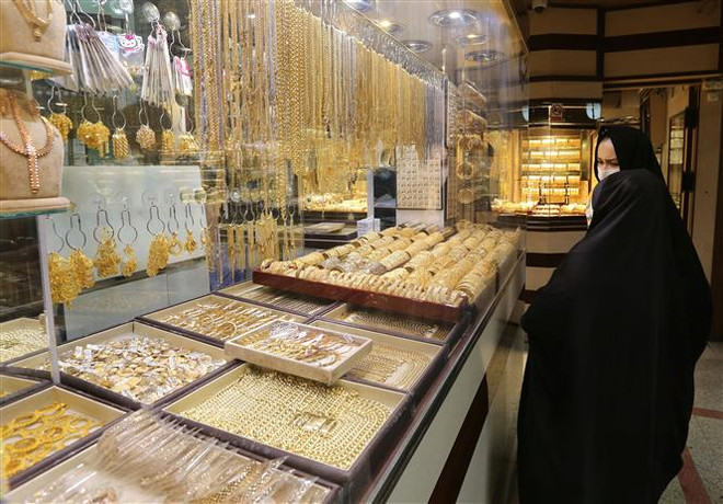 Giá vàng thế giới giảm khi Nga và Ukraine tiếp tục hòa đàm ảnh 1