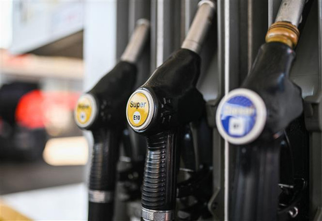 Giá dầu Brent vượt ngưỡng 120 USD mỗi thùng trong ngày 23/3 ảnh 1