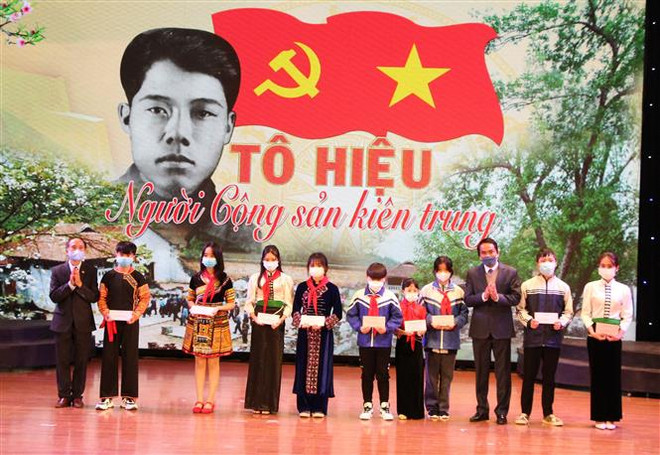 Kỷ niệm 110 năm ngày sinh người cộng sản kiên trung Tô Hiệu ảnh 3