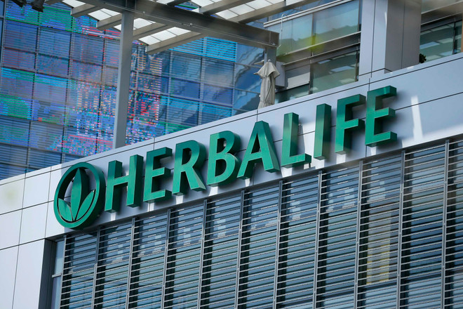 Nhiều công ty của Mỹ cân nhắc rút khỏi thị trường Venezuela ảnh 1