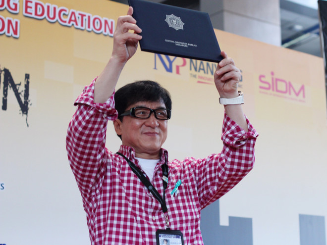 Thành Long trở thành đại sứ chống ma túy đầu tiên của Singapore ảnh 1