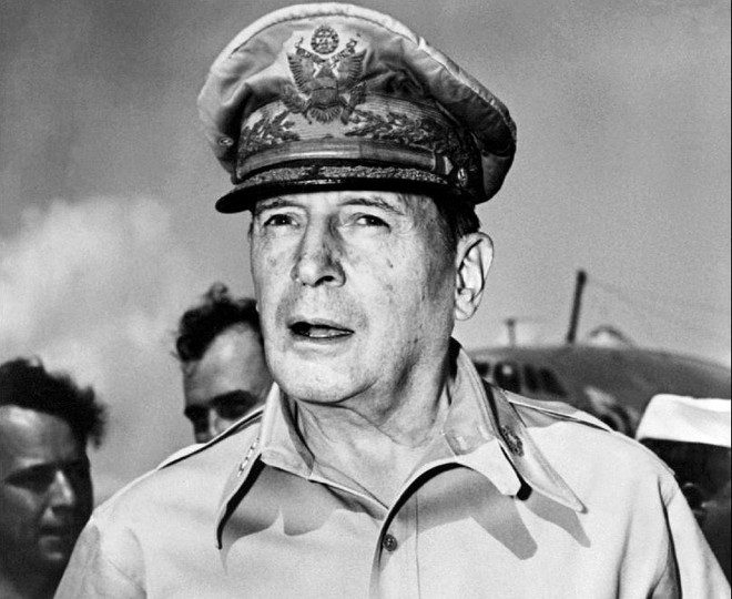 Bán đấu giá đồng hồ hiếm của tướng Mỹ trị giá 75.000 USD ảnh 1