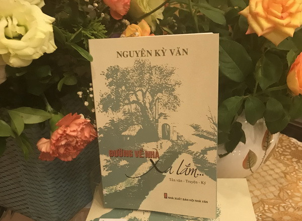 Cuốn sách “Đường về nhà xa lắm…”: Món quà vô giá từ cuộc sống ảnh 1