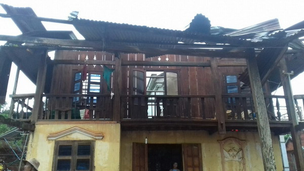 Lốc xoáy kinh hoàng ở Đắk Nông, hàng chục ngôi nhà bị đổ sập ảnh 1