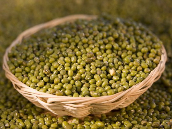 Ba đối tượng không nên uống nước đậu xanh để giải nhiệt trong mùa Hè ảnh 1