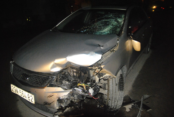 Tài xế Trung Quốc gây tai nạn làm 1 người chết, 1 người nguy kịch ảnh 1