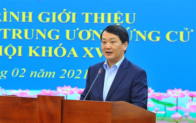 Ông Hầu A Lềnh, Phó Chủ tịch kiêm Tổng Thư ký Ủy ban Trung ương Mặt trận Tổ quốc Việt Nam, phát biểu. (Ảnh: Minh Đức/TTXVN) Quy trình giới thiệu ứng cử đại biểu Quốc hội ở Trung ương theo 3 bước ảnh 1