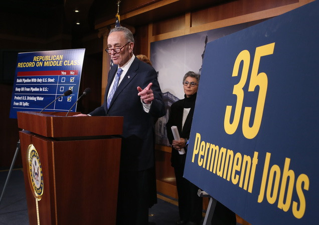 Thượng nghị sỹ Chuck Schumer. (Nguồn: AFP/TTXVN) Đảng Cộng hòa đề cử McConnel làm thủ lĩnh phe đa số tại Thượng viện ảnh 2