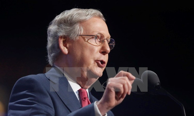 Thượng Nghị sỹ Mitch McConnell, lãnh đạo đa số tại Thượng viện Mỹ. (Nguồn: EPA/TTXVN) Xóa bỏ Obamacare là một ưu tiên cao của Thượng viện Mỹ ảnh 1