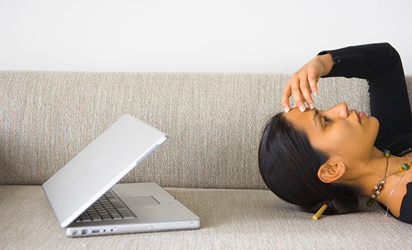 Cân nặng và đời sống tình dục có liên quan đến bệnh đau đầu ảnh 1