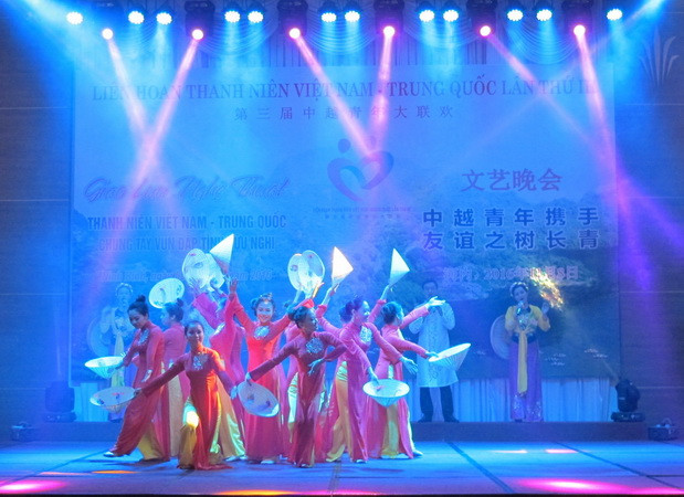 Sôi nổi hoạt động trong khuôn khổ Liên hoan Thanh niên Việt-Trung ảnh 3