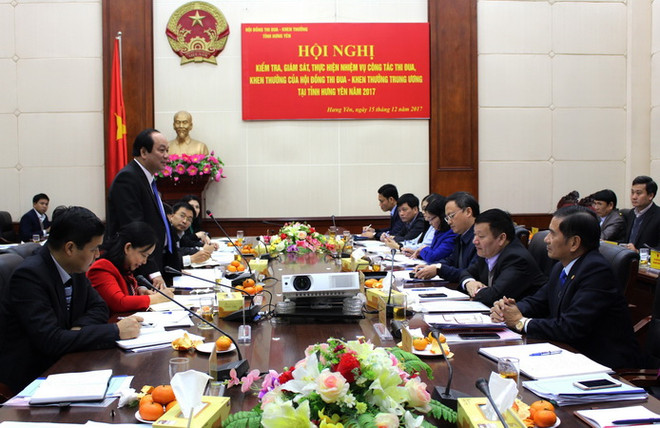 Công tác thi đua khen thưởng cần hướng mạnh về cơ sở  ảnh 1