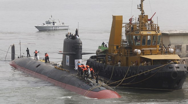Ấn Độ bắt đầu đóng 6 tàu ngầm chạy bằng năng lượng hạt nhân ảnh 1