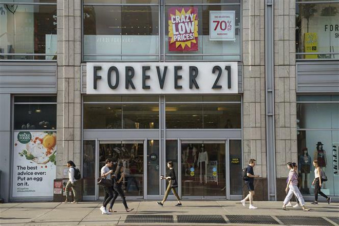 Forever 21 phá sản là điềm báo cho hồi kết của xu hướng fast fashion? ảnh 1
