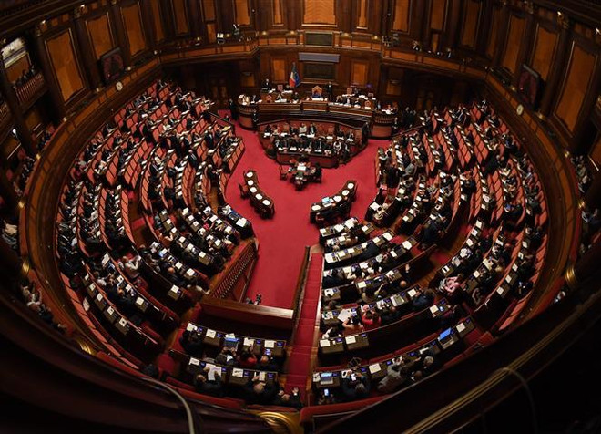 Nội các Italy đề ra các mục tiêu kinh tế phù hợp với quy định của EC ảnh 1