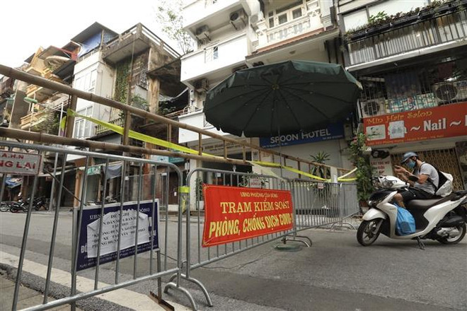 Hà Nội: Ý thức của người dân - yếu tố quan trọng trong chống dịch ảnh 1